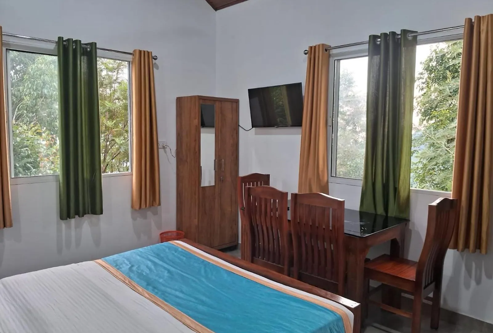 Blackcherry Munnar Indie